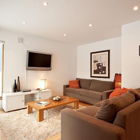 Avalon Apartment Кучан Екстериор снимка