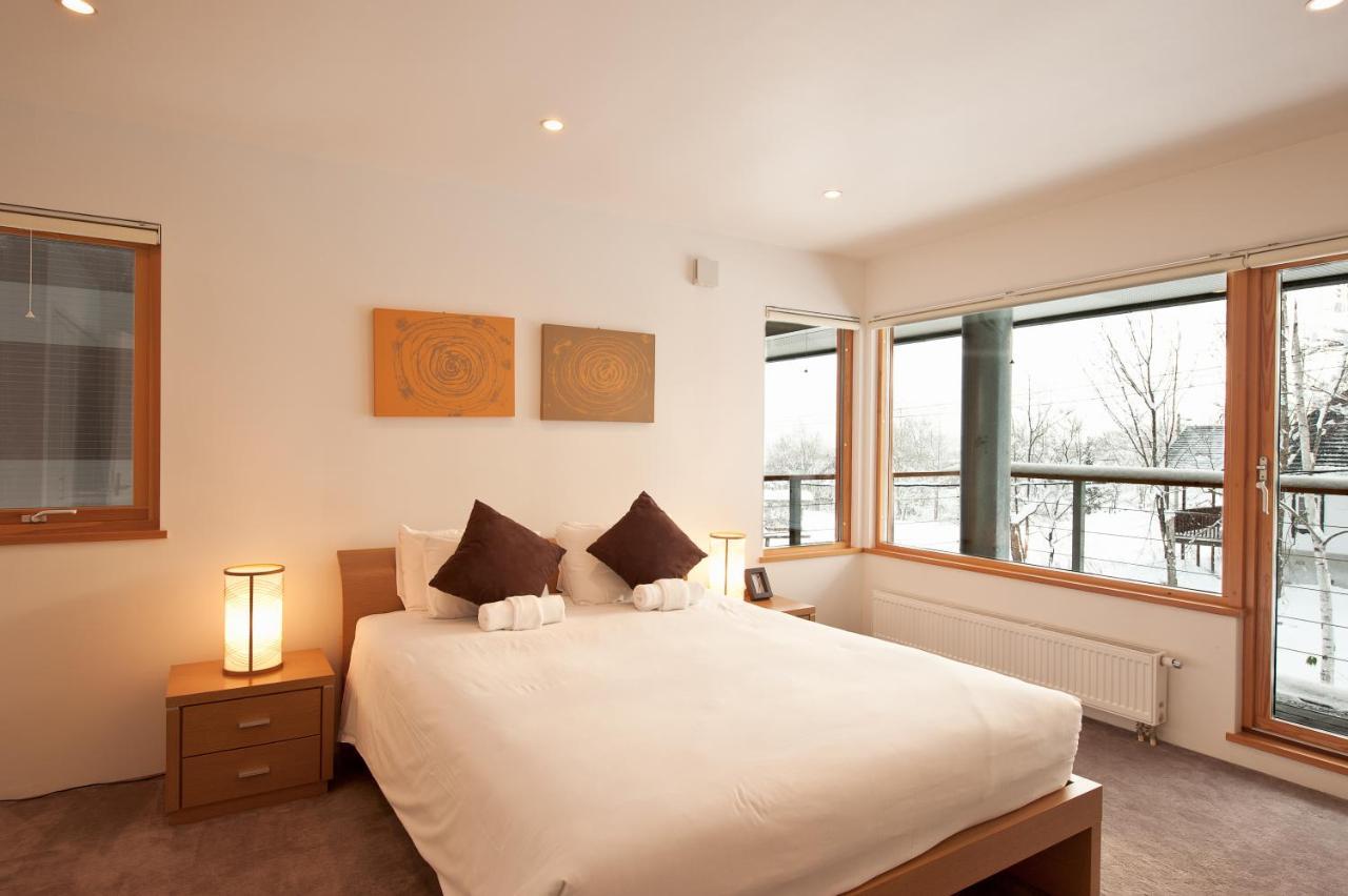 Avalon Apartment Кучан Екстериор снимка