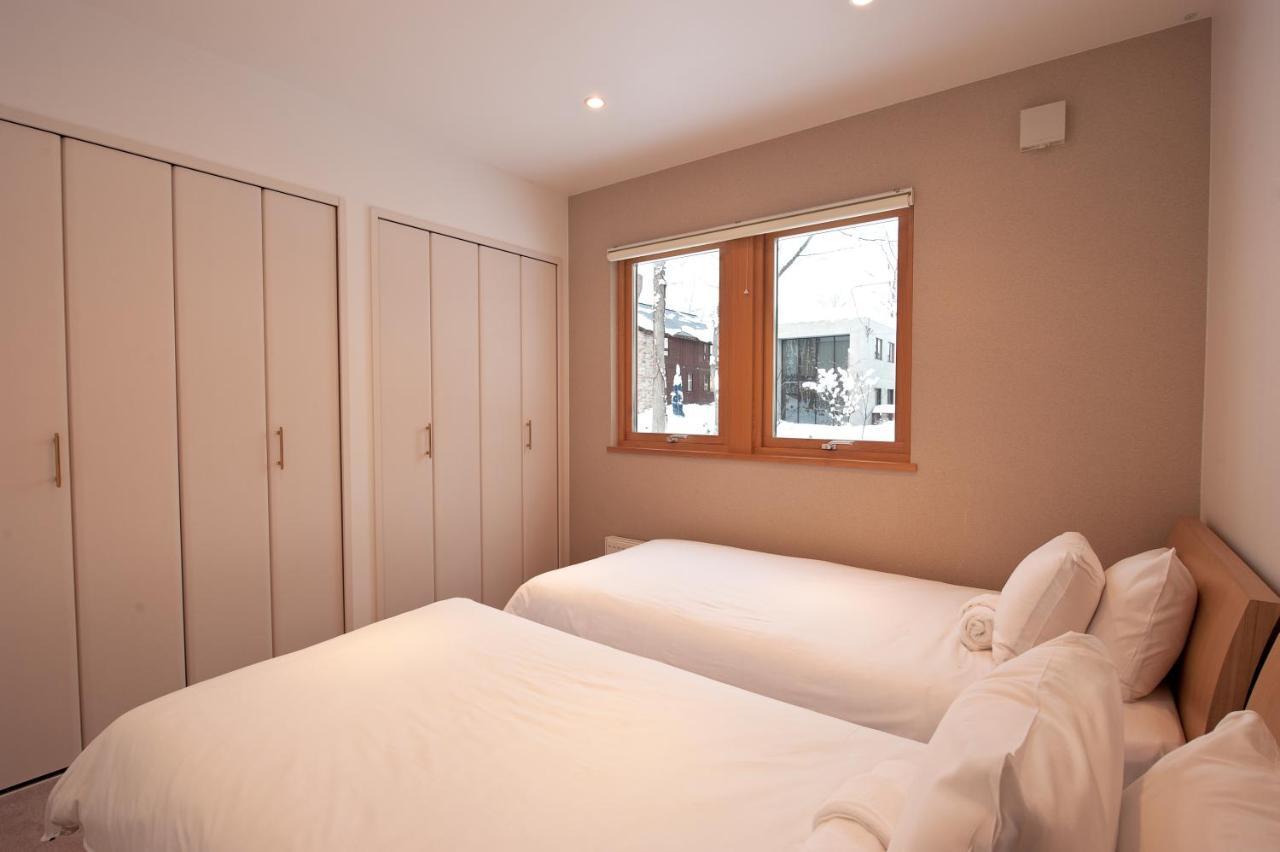 Avalon Apartment Кучан Екстериор снимка